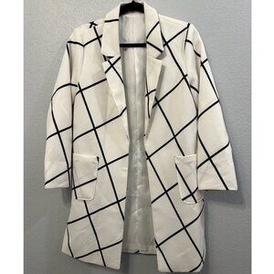 🖤🤍 Vintage White Coat with Black Stripes – Small 🖤🤍